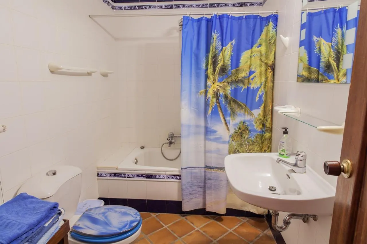 Apartamentos Las Flores Tarifa 0*,